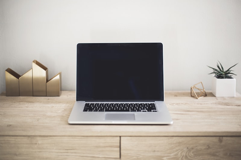 MacBook Air侧面照